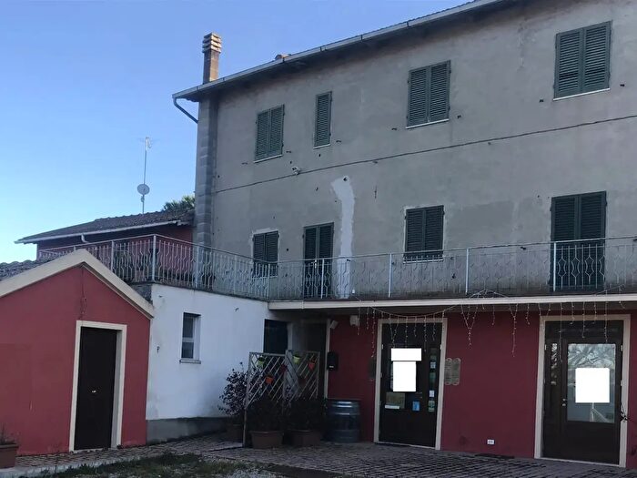Appartamento quadrilocale in vendita in Castiglione Del Lago