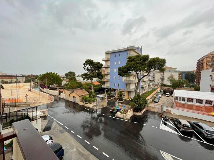 Appartamento con 6 locali in vendita in Siracusa