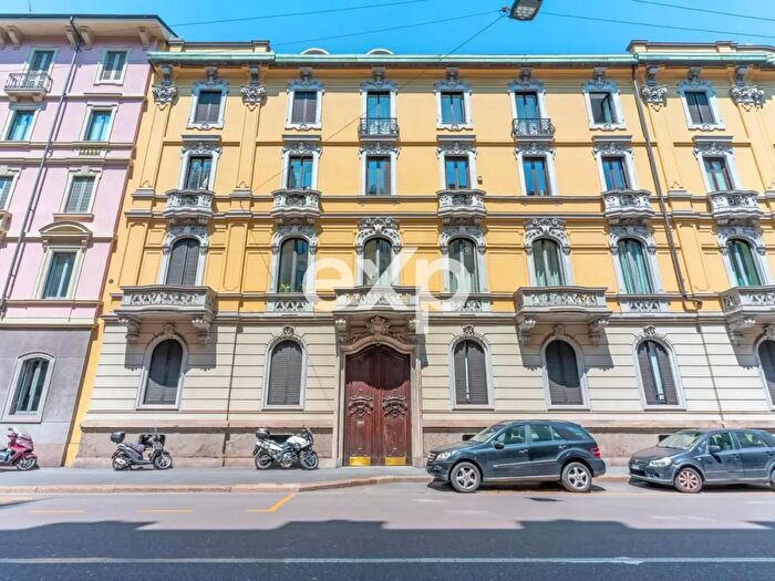 Appartamento bilocale in vendita in Via Giovanni Boccaccio, Milano