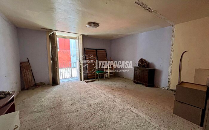 Appartamento monolocale in vendita in Vico Cangiani al Mercato, Napoli