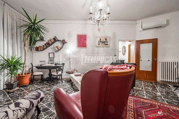 Appartamento trilocale in vendita in Modena