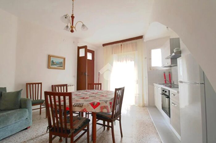 Casa trilocale in vendita in Via XXIV Maggio, Montenero Di Bisaccia