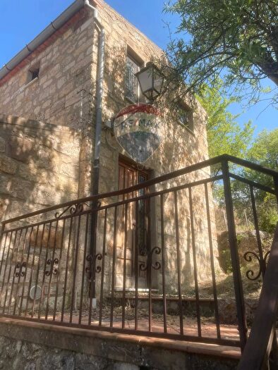 Casa con 10 locali in vendita in Contrada Salaci, Petralia Soprana