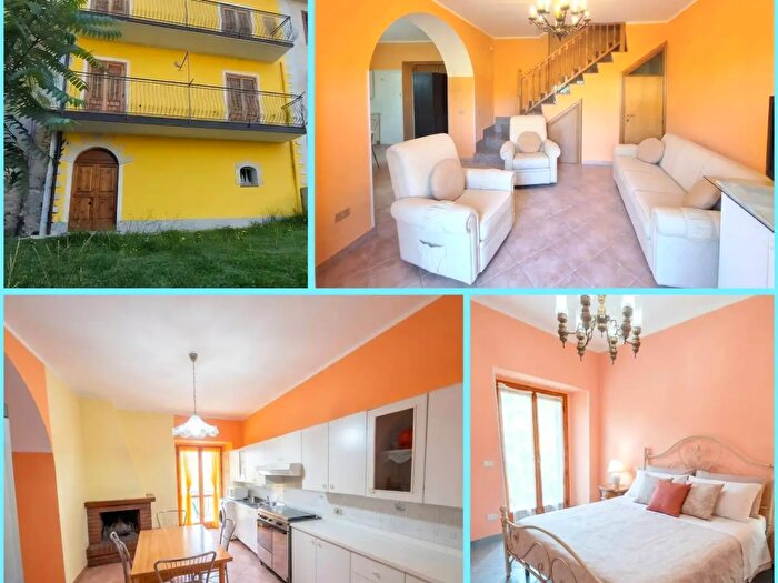 Casa con 5 locali in vendita in Contrada Villa Ginestre, Basciano