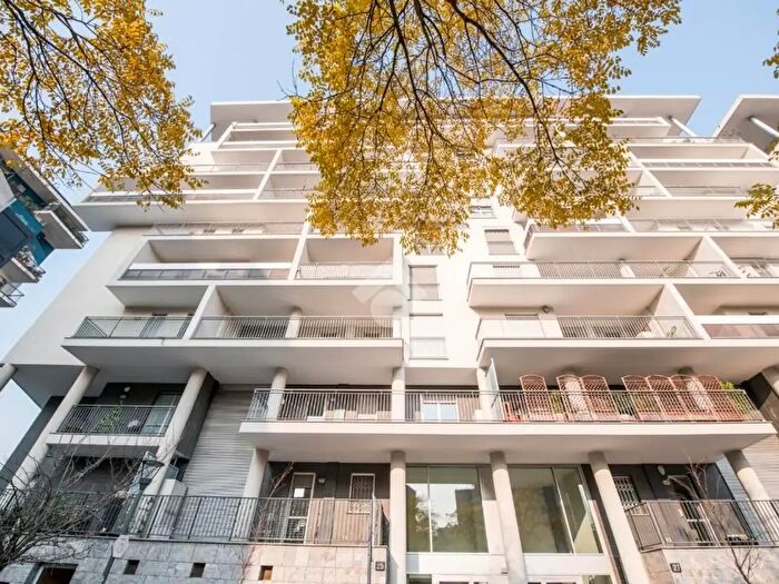 Appartamento bilocale in affitto in Via del Futurismo, Milano