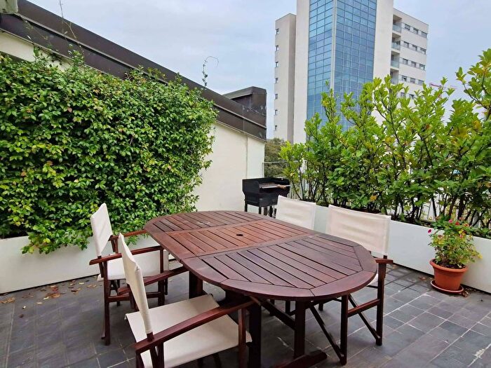 Appartamento trilocale in affitto in Viale Isonzo, Porta Romana Medaglie d'Oro, Milano
