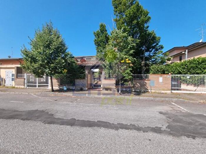 Case in Vendita e in Affitto - 3