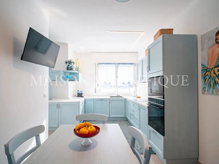 Appartamento trilocale in vendita in Via Monti Iberici, Comacchio