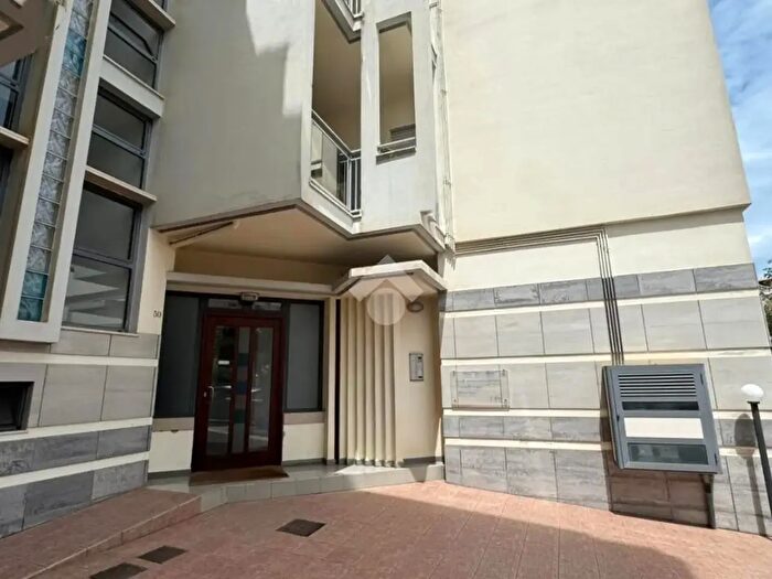Appartamento con 5 locali in vendita in Via Michele Bianchi, CoriglianoRossano