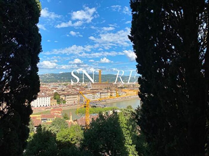 Appartamento trilocale in vendita in Costa Scarpuccia, Firenze