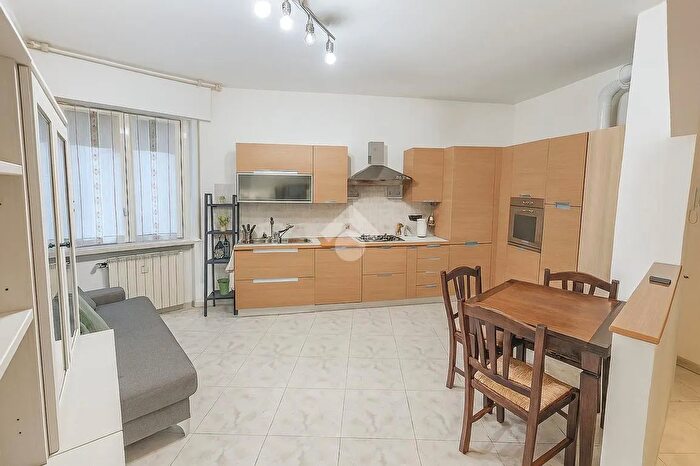 Appartamento monolocale in affitto in Via Giuseppe Giacosa, Milano