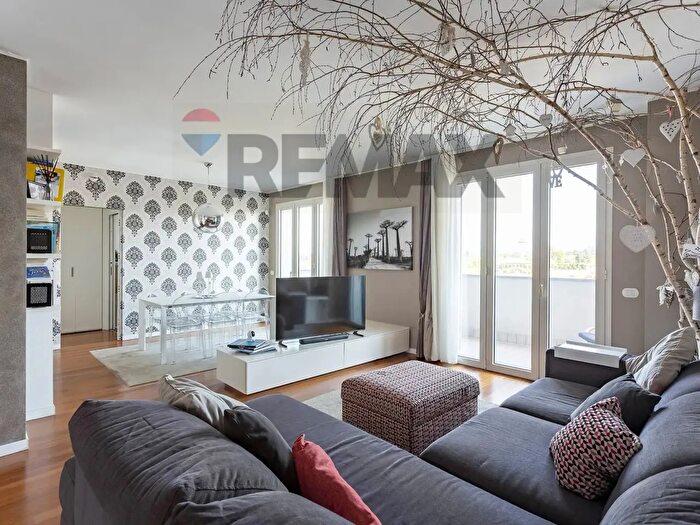 Appartamento trilocale in vendita in Via Sant'Ambrigio, Triuggio