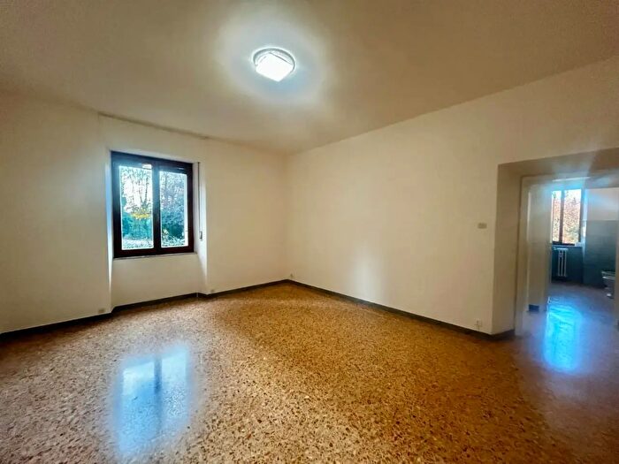 Appartamento quadrilocale in vendita in Esare Battisti, Siena