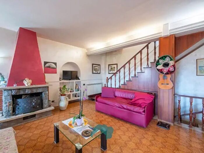 Casa con 6 locali in vendita in Via Colle Mainello, Zagarolo