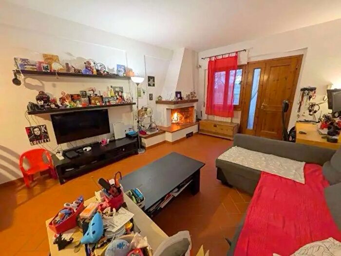 Appartamento trilocale in vendita in Montespertoli