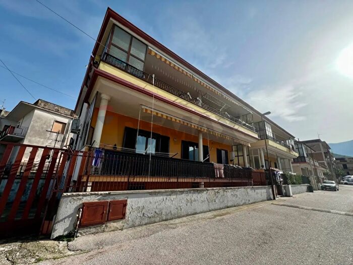 Appartamento quadrilocale in vendita in Via Campo Sportivo, San Felice A Cancello