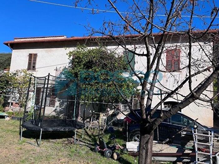 Casa con 6 locali in vendita in Via Provinciale, Arcola