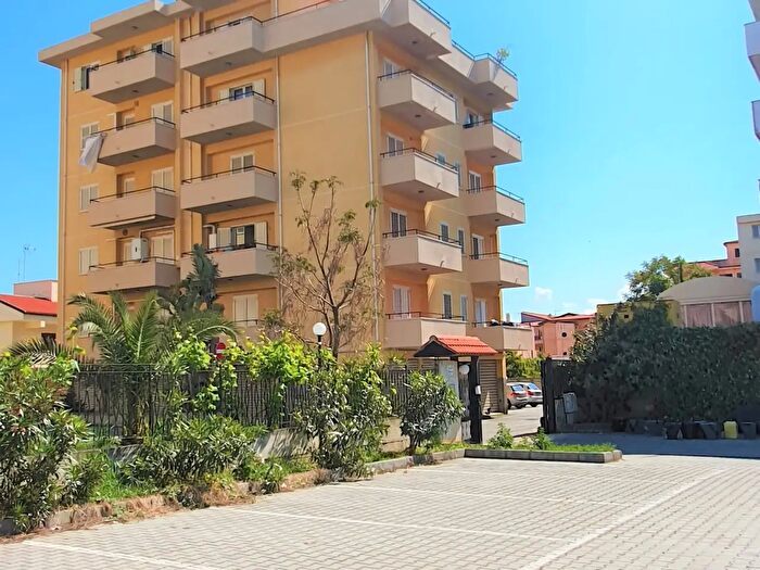 Appartamento bilocale in affitto in Via Francesco Petrarca, Reggio Calabria