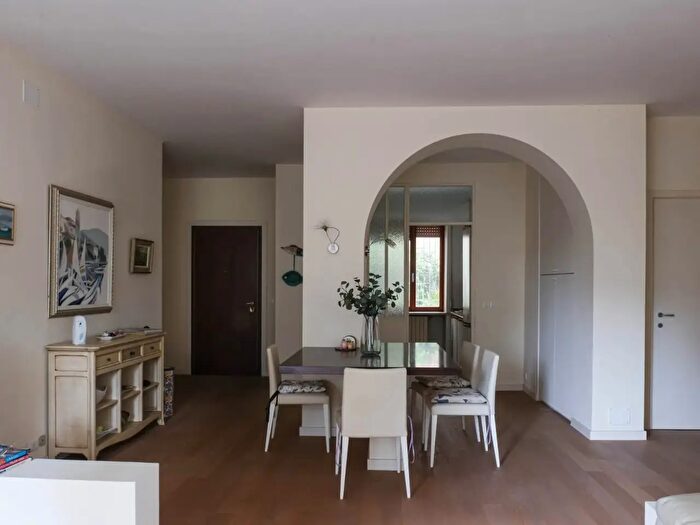 Appartamento trilocale in vendita in Gardone Riviera