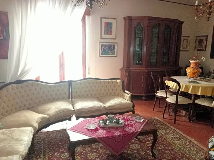 Appartamento trilocale in vendita in Licata