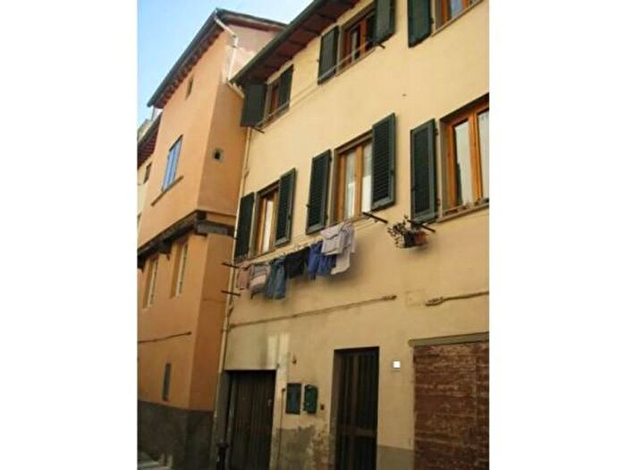 Appartamento con 6 locali in vendita in Terranuova Bracciolini