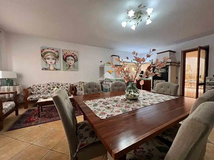 Casa con 8 locali in vendita in Via Commendator Sebastiano Simone, Calatafimi