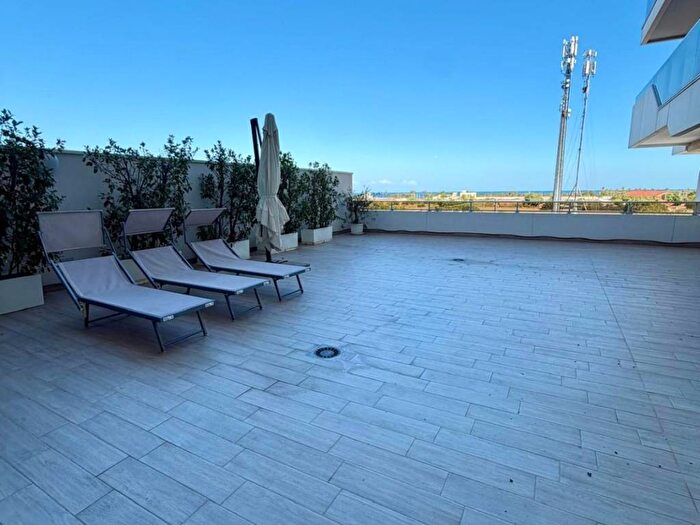 Appartamento trilocale in affitto in Via Giovanni Gentile, Japigia, Bari