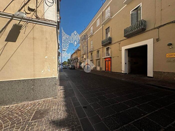 Appartamento bilocale in affitto in Via Roma, Aversa