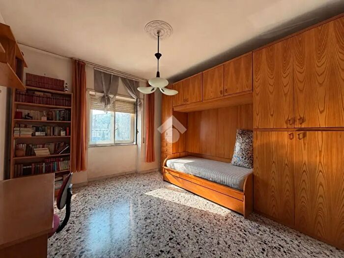 Appartamento quadrilocale in vendita in Via Don Luigi Guanella, Napoli