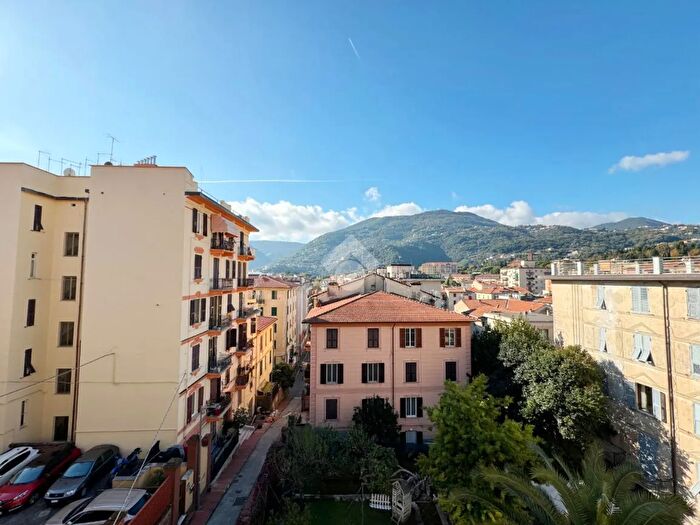 Appartamento quadrilocale in vendita in Via Federici Marco, La Spezia