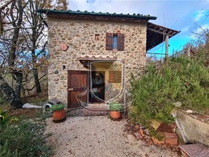 Casa trilocale in vendita in Chiusdino