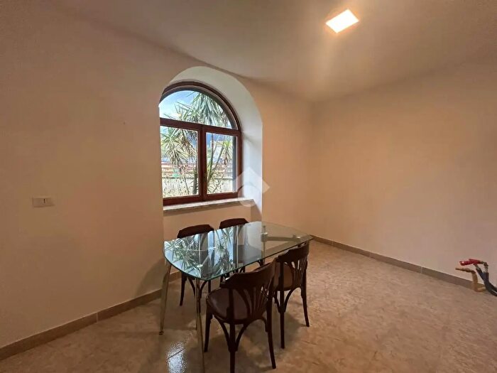 Appartamento trilocale in affitto in Via Strette Camere, SantElia Fiumerapido