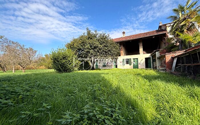 Casa quadrilocale in vendita in Via Rondissone, Mazze