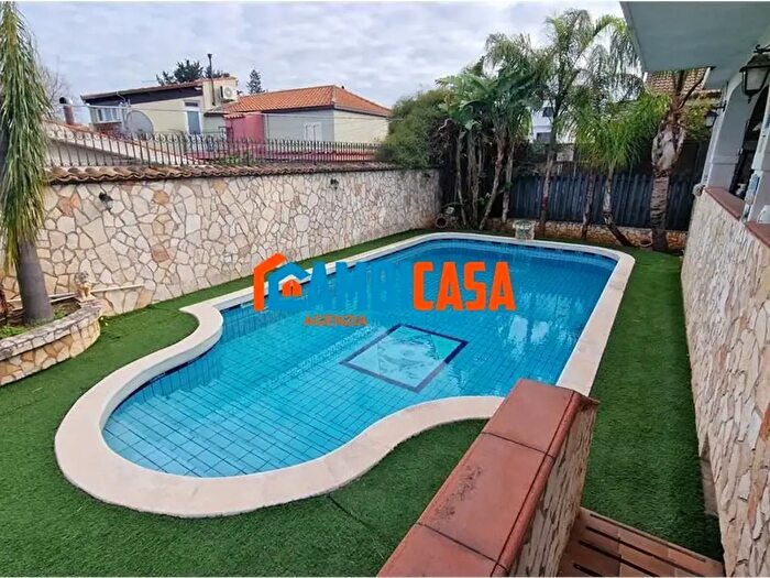 Casa con 6 locali in vendita in Palermo