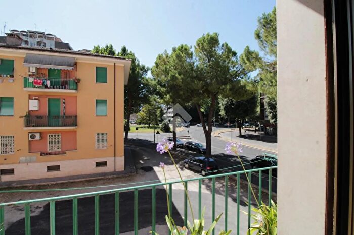 Appartamento quadrilocale in vendita in Via Tiziano, Terni