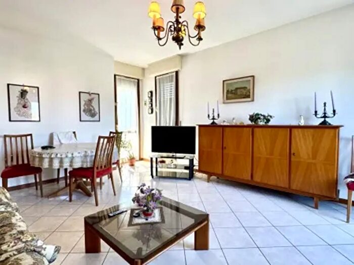Appartamento con 5 locali in vendita in Via Mario Persiani, Forli'