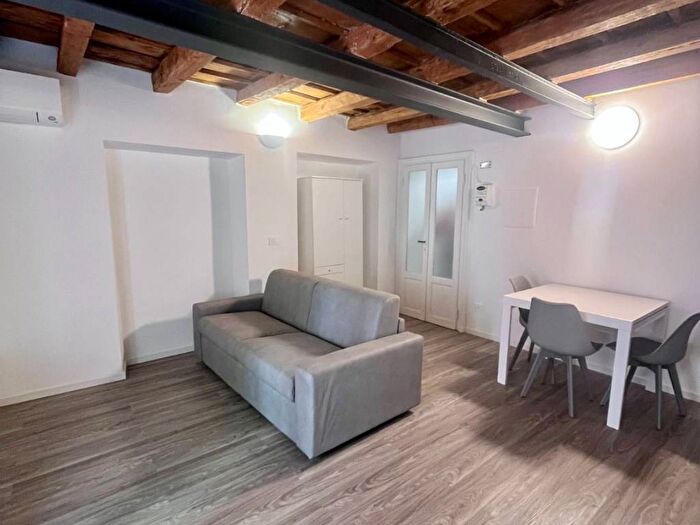 Appartamento monolocale in affitto in Via Luigi Canonica, Paolo Sarpi, Milano