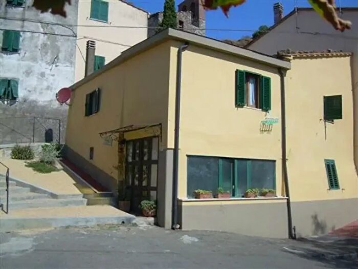 Appartamento con 5 locali in vendita in Pomarance