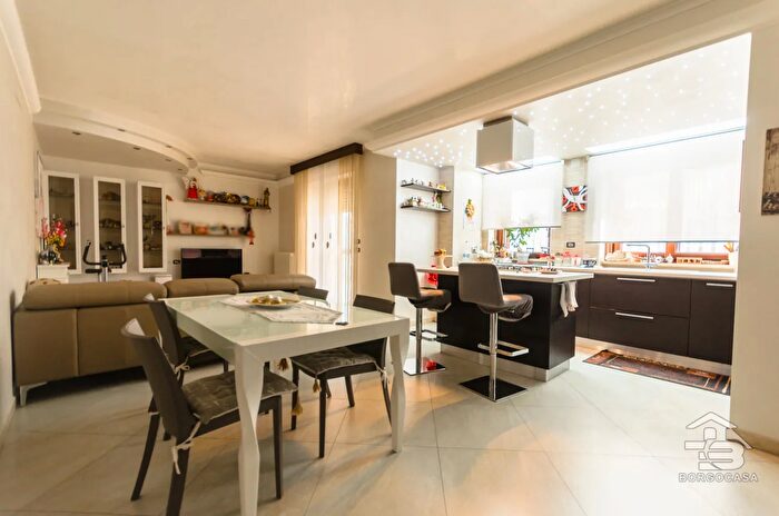 Case in Vendita e in Affitto - 3