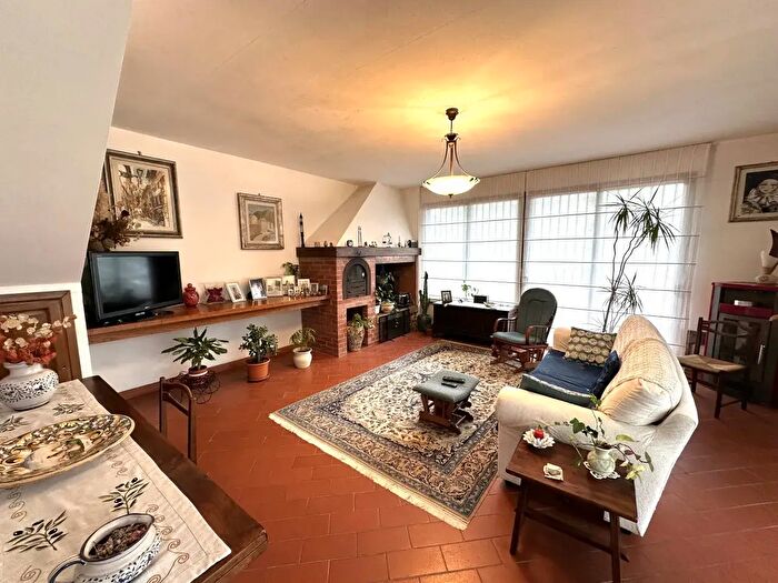 Casa con 9 locali in vendita in Via del Fangaccio, Rignano SullArno