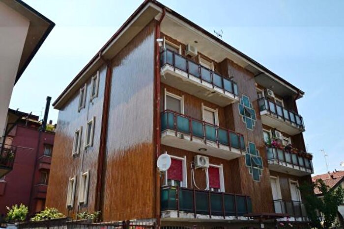 Appartamento trilocale in vendita in Via dei Coordai Santa, SantAngelo Lodigiano