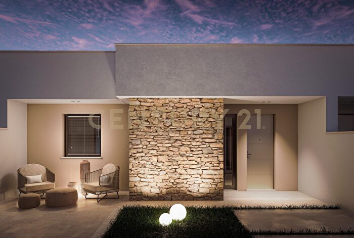 Casa in vendita in Via Miramare, Avola