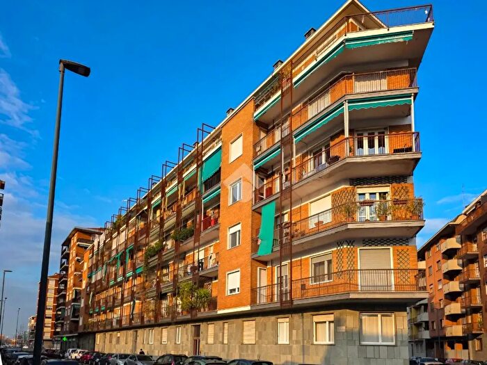 Appartamento con 5 locali in vendita in Via Saorgio, Torino