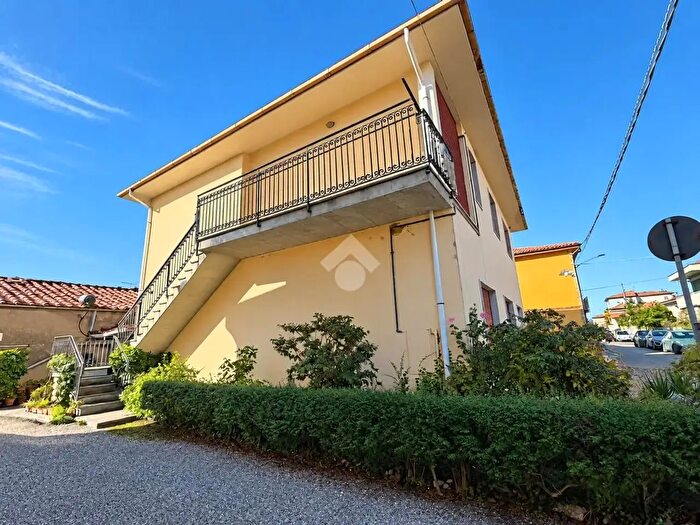 Appartamento con 5 locali in vendita in Via del Serchio, Vecchiano