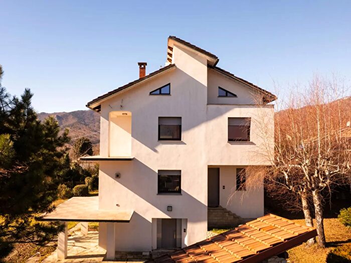 Casa con 7 locali in vendita in Strada Pero, Cantalupa