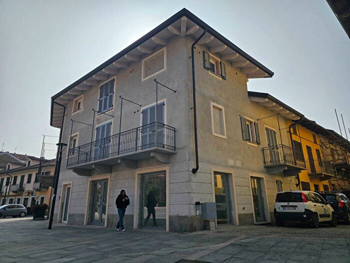 Case in Vendita e in Affitto - 2