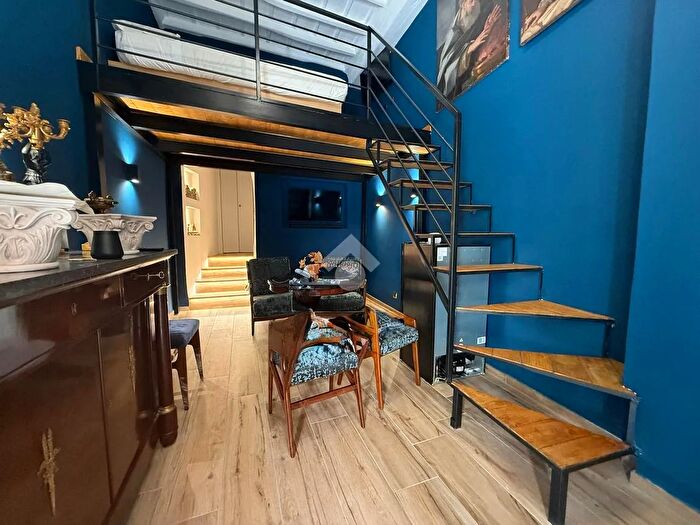 Appartamento monolocale in vendita in Via del Piè di Marmo, Roma