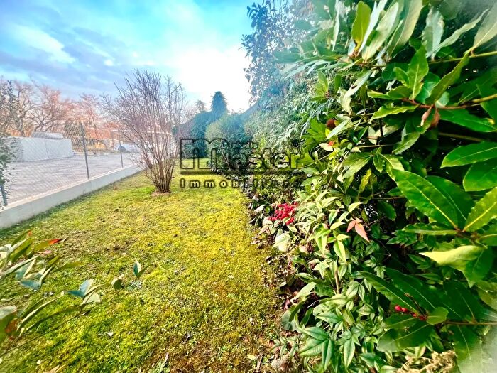 Casa con 6 locali in vendita in Via Castellana Monigo, Treviso