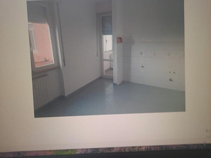 Appartamento quadrilocale in vendita in Via del Riposo, Livorno