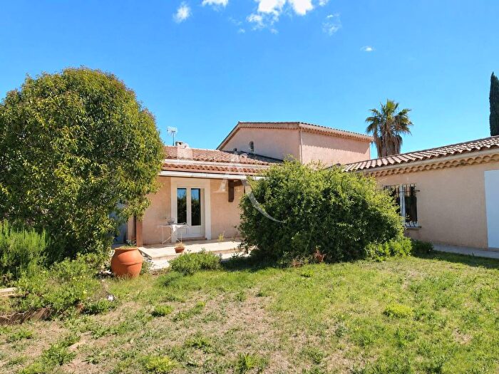 Casa quadrilocale in vendita in Carqueiranne